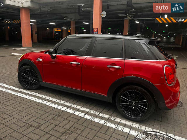 Червоний Міні Cooper, об'ємом двигуна 2 л та пробігом 165 тис. км за 19000 $, фото 11 на Automoto.ua