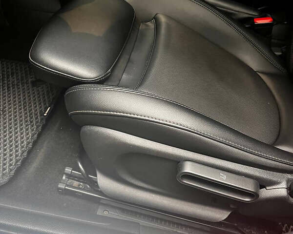 Червоний Міні Cooper, об'ємом двигуна 2 л та пробігом 165 тис. км за 19000 $, фото 21 на Automoto.ua