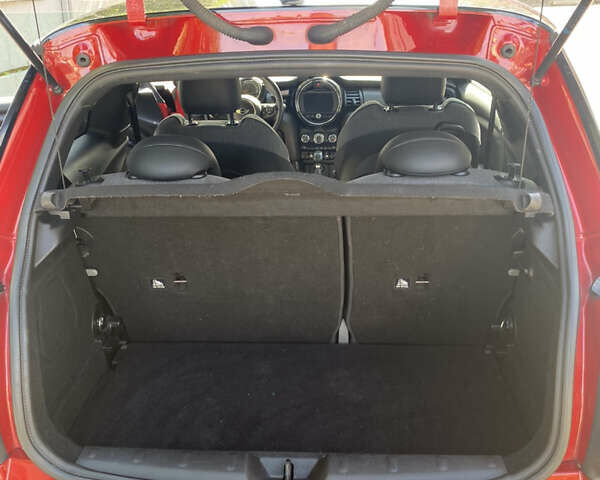 Червоний Міні Cooper, об'ємом двигуна 1.5 л та пробігом 108 тис. км за 16999 $, фото 24 на Automoto.ua