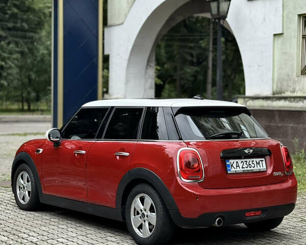 Червоний Міні Cooper, об'ємом двигуна 1.5 л та пробігом 88 тис. км за 14999 $, фото 6 на Automoto.ua