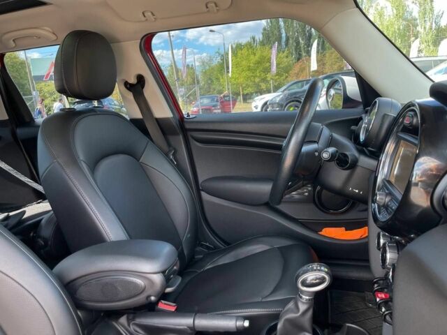 Червоний Міні Cooper, об'ємом двигуна 1.5 л та пробігом 124 тис. км за 11900 $, фото 17 на Automoto.ua