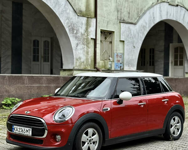 Червоний Міні Cooper, об'ємом двигуна 1.5 л та пробігом 88 тис. км за 14999 $, фото 2 на Automoto.ua