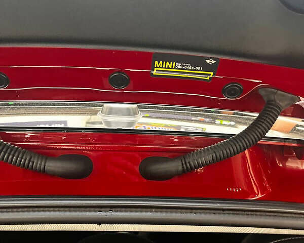 Червоний Міні Cooper, об'ємом двигуна 2 л та пробігом 165 тис. км за 19000 $, фото 33 на Automoto.ua