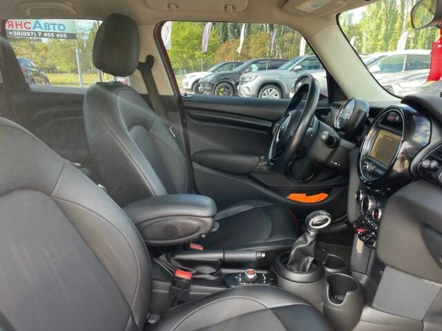 Червоний Міні Cooper, об'ємом двигуна 1.5 л та пробігом 124 тис. км за 11900 $, фото 16 на Automoto.ua