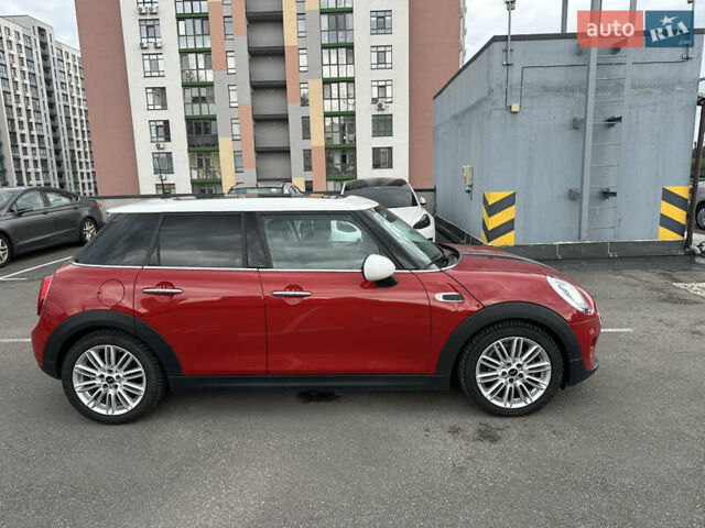 Червоний Міні Cooper, об'ємом двигуна 1.5 л та пробігом 57 тис. км за 16500 $, фото 4 на Automoto.ua
