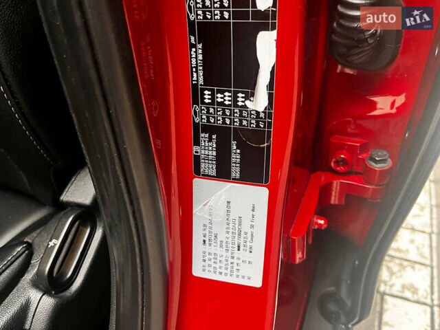 Червоний Міні Cooper, об'ємом двигуна 2 л та пробігом 165 тис. км за 19000 $, фото 35 на Automoto.ua