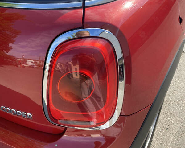 Червоний Міні Cooper, об'ємом двигуна 1.5 л та пробігом 108 тис. км за 16999 $, фото 4 на Automoto.ua