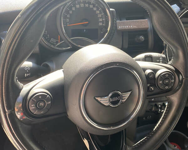 Червоний Міні Cooper, об'ємом двигуна 1.5 л та пробігом 108 тис. км за 16999 $, фото 19 на Automoto.ua