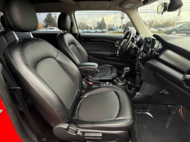 Червоний Міні Cooper, об'ємом двигуна 2 л та пробігом 71 тис. км за 6700 $, фото 8 на Automoto.ua