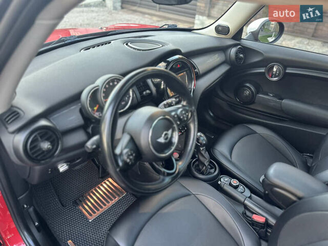 Червоний Міні Cooper, об'ємом двигуна 1.5 л та пробігом 68 тис. км за 13900 $, фото 38 на Automoto.ua
