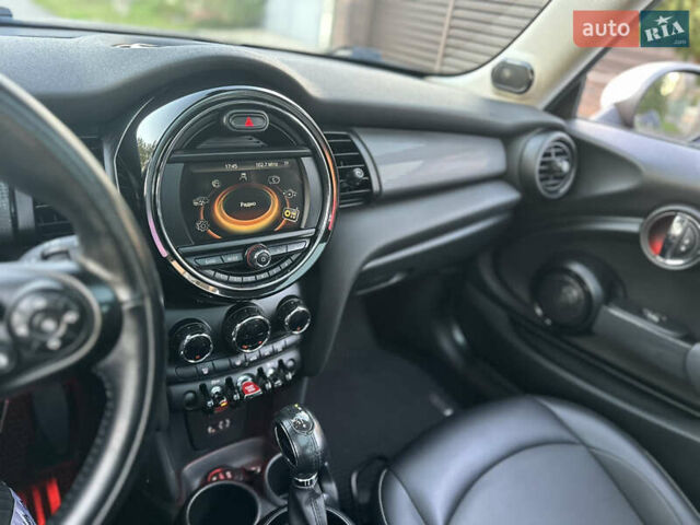 Червоний Міні Cooper, об'ємом двигуна 1.5 л та пробігом 68 тис. км за 13900 $, фото 57 на Automoto.ua