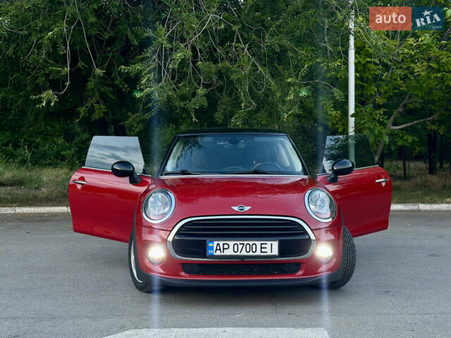 Червоний Міні Cooper, об'ємом двигуна 1.5 л та пробігом 63 тис. км за 15000 $, фото 5 на Automoto.ua