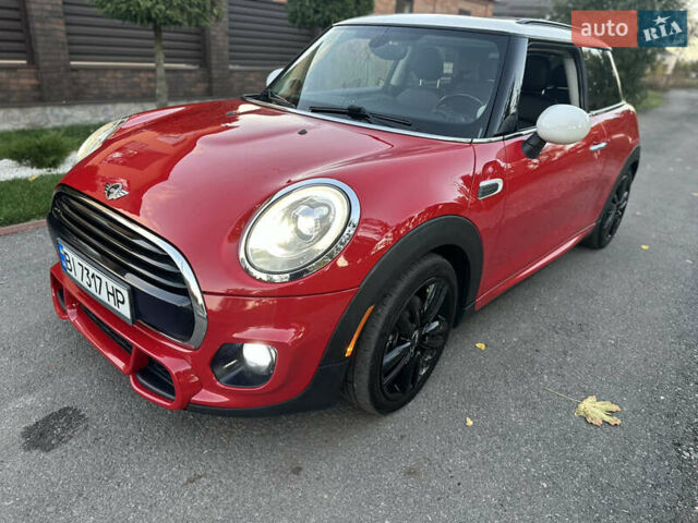 Червоний Міні Cooper, об'ємом двигуна 1.5 л та пробігом 68 тис. км за 13900 $, фото 2 на Automoto.ua