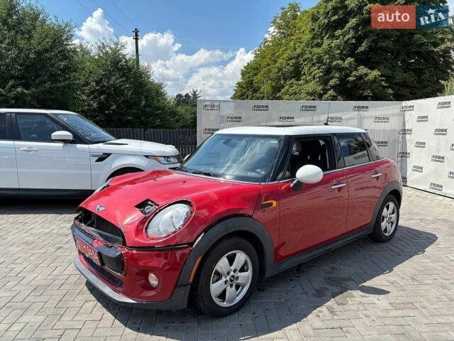 Червоний Міні Cooper, об'ємом двигуна 1.5 л та пробігом 174 тис. км за 7900 $, фото 3 на Automoto.ua