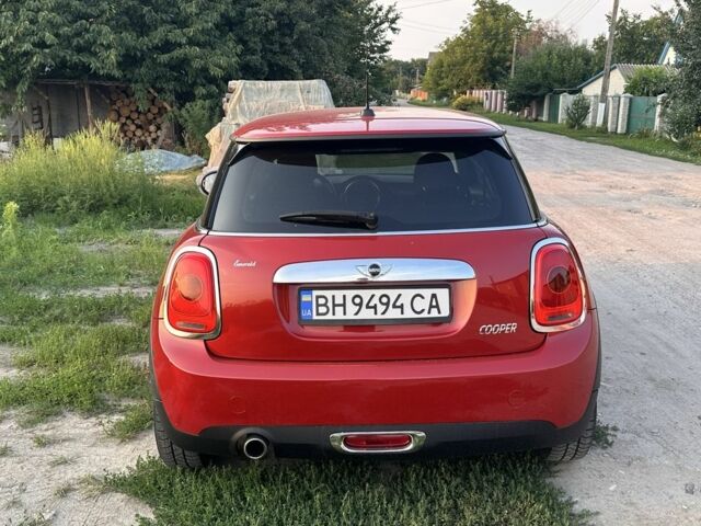 Червоний Міні Cooper, об'ємом двигуна 1.5 л та пробігом 76 тис. км за 12040 $, фото 4 на Automoto.ua