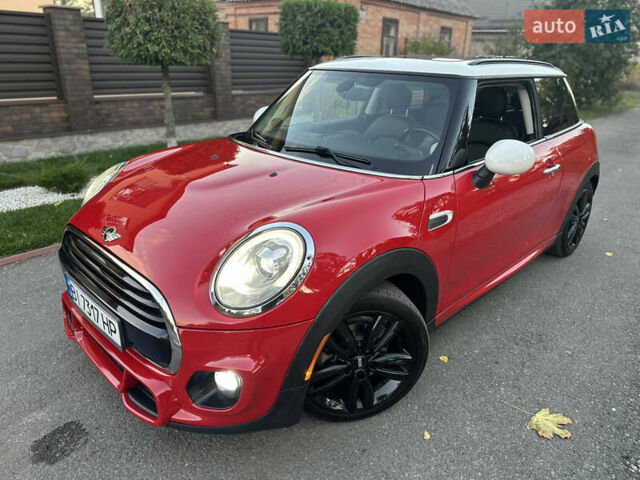 Червоний Міні Cooper, об'ємом двигуна 1.5 л та пробігом 68 тис. км за 13900 $, фото 5 на Automoto.ua