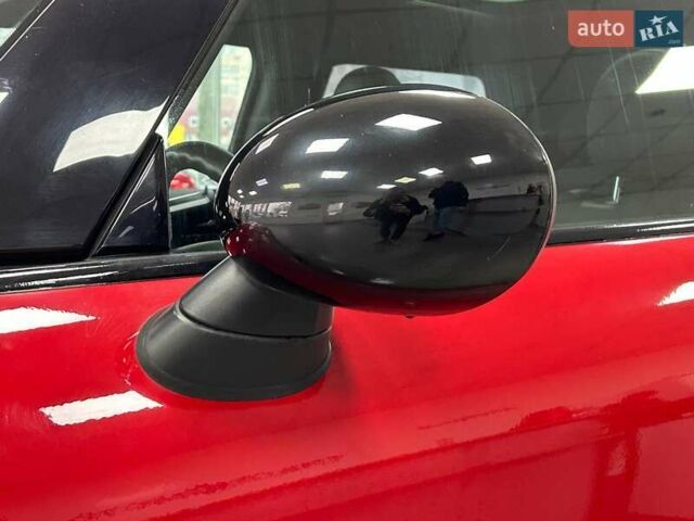 Червоний Міні Cooper, об'ємом двигуна 2 л та пробігом 105 тис. км за 17990 $, фото 14 на Automoto.ua