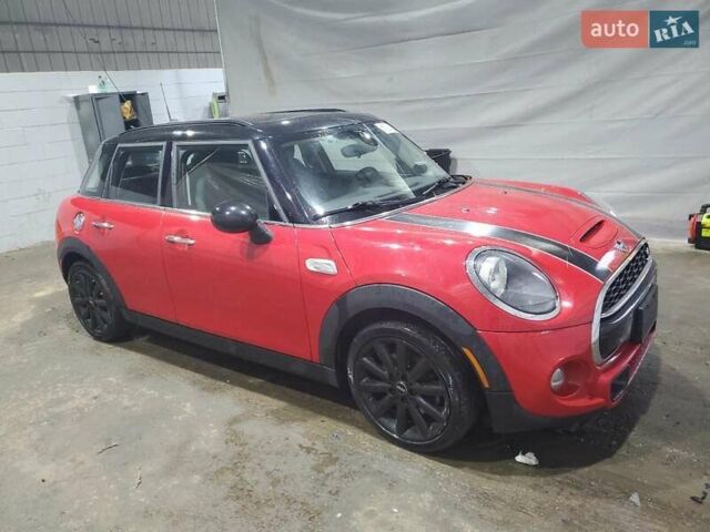 Червоний Міні Cooper, об'ємом двигуна 2 л та пробігом 50 тис. км за 2100 $, фото 3 на Automoto.ua