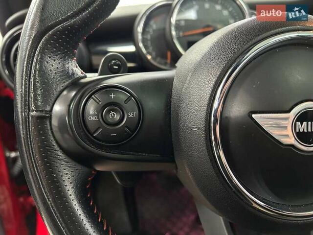Червоний Міні Cooper, об'ємом двигуна 2 л та пробігом 105 тис. км за 17990 $, фото 35 на Automoto.ua