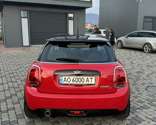 Красный Мини Купер, объемом двигателя 1.5 л и пробегом 80 тыс. км за 20500 $, фото 3 на Automoto.ua