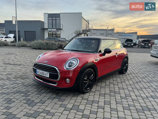 Красный Мини Купер, объемом двигателя 1.5 л и пробегом 80 тыс. км за 20500 $, фото 1 на Automoto.ua