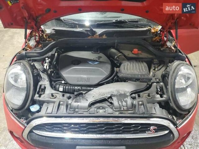 Червоний Міні Cooper, об'ємом двигуна 2 л та пробігом 50 тис. км за 2100 $, фото 10 на Automoto.ua