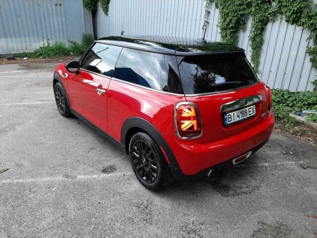 Красный Мини Купер, объемом двигателя 1.5 л и пробегом 37 тыс. км за 16000 $, фото 2 на Automoto.ua