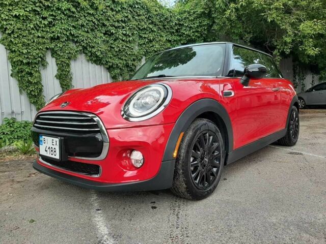 Красный Мини Купер, объемом двигателя 1.5 л и пробегом 37 тыс. км за 16000 $, фото 3 на Automoto.ua