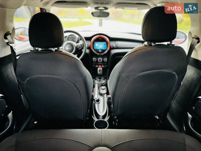 Червоний Міні Cooper, об'ємом двигуна 1.5 л та пробігом 206 тис. км за 17500 $, фото 25 на Automoto.ua