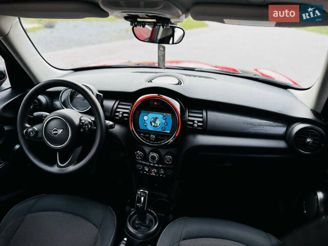 Червоний Міні Cooper, об'ємом двигуна 1.5 л та пробігом 206 тис. км за 17500 $, фото 29 на Automoto.ua