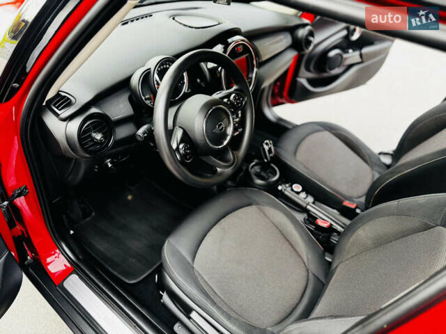Червоний Міні Cooper, об'ємом двигуна 1.5 л та пробігом 206 тис. км за 17500 $, фото 43 на Automoto.ua