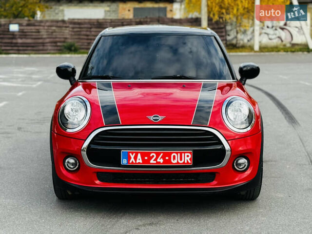Червоний Міні Cooper, об'ємом двигуна 1.5 л та пробігом 206 тис. км за 17500 $, фото 3 на Automoto.ua