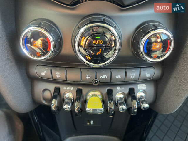 Червоний Міні Cooper, об'ємом двигуна 0 л та пробігом 38 тис. км за 16800 $, фото 8 на Automoto.ua
