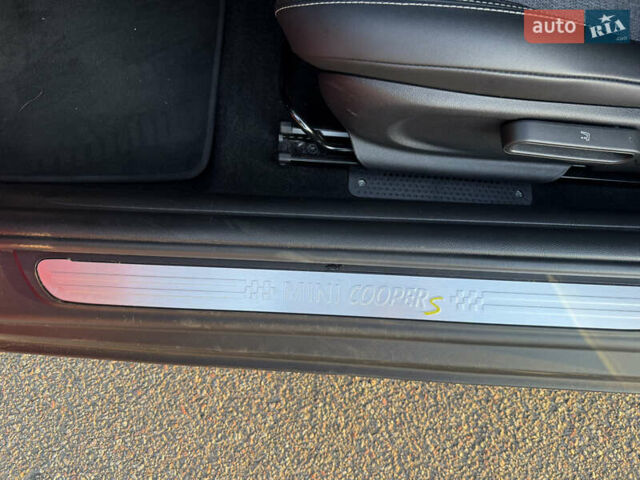 Червоний Міні Cooper, об'ємом двигуна 0 л та пробігом 39 тис. км за 17500 $, фото 19 на Automoto.ua