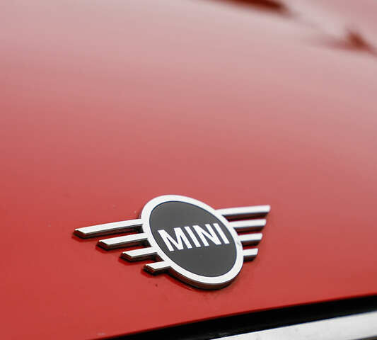 Червоний Міні Cooper, об'ємом двигуна 1.5 л та пробігом 45 тис. км за 17800 $, фото 7 на Automoto.ua