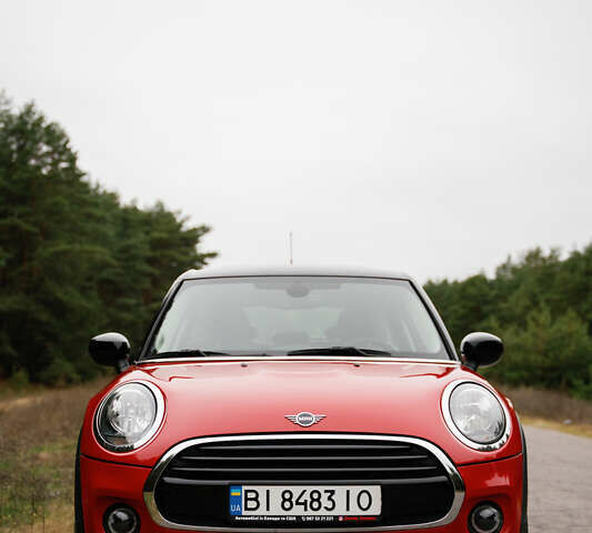 Червоний Міні Cooper, об'ємом двигуна 1.5 л та пробігом 45 тис. км за 17800 $, фото 9 на Automoto.ua