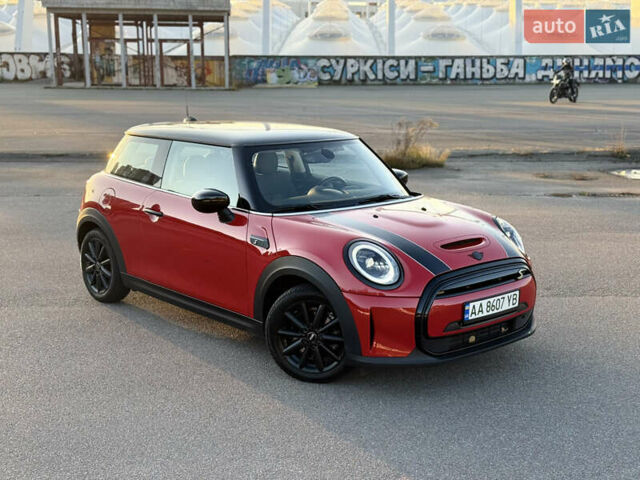Червоний Міні Cooper, об'ємом двигуна 0 л та пробігом 39 тис. км за 17500 $, фото 2 на Automoto.ua