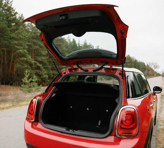 Червоний Міні Cooper, об'ємом двигуна 1.5 л та пробігом 45 тис. км за 17800 $, фото 38 на Automoto.ua