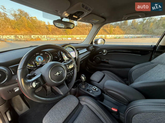 Червоний Міні Cooper, об'ємом двигуна 0 л та пробігом 39 тис. км за 17500 $, фото 14 на Automoto.ua