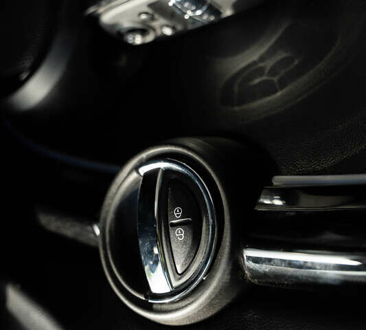 Красный Мини Купер, объемом двигателя 2 л и пробегом 6 тыс. км за 26000 $, фото 34 на Automoto.ua