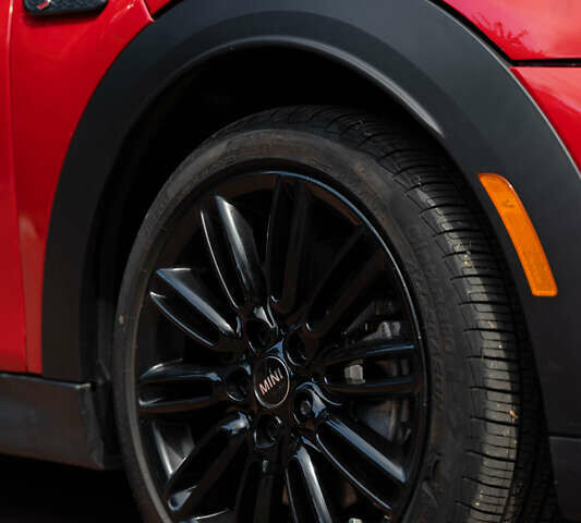 Красный Мини Купер, объемом двигателя 2 л и пробегом 6 тыс. км за 26000 $, фото 15 на Automoto.ua