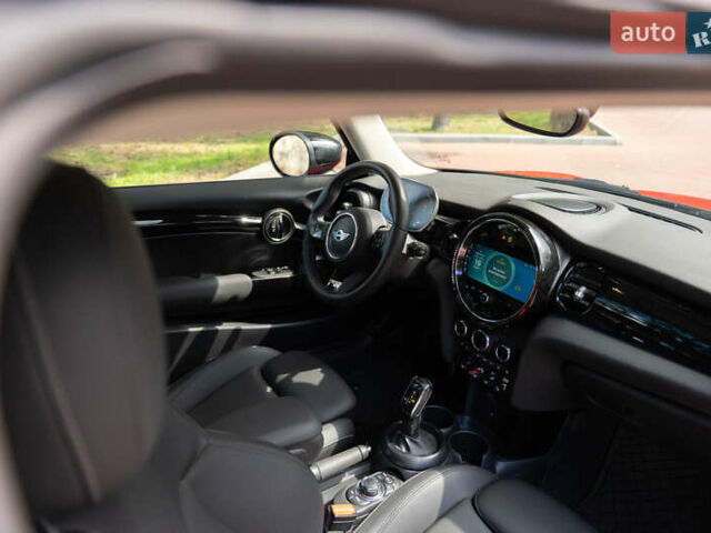 Красный Мини Купер, объемом двигателя 2 л и пробегом 6 тыс. км за 26000 $, фото 29 на Automoto.ua