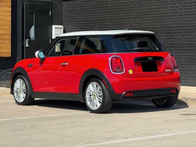 Червоний Міні Cooper, об'ємом двигуна 0 л та пробігом 19 тис. км за 18000 $, фото 5 на Automoto.ua
