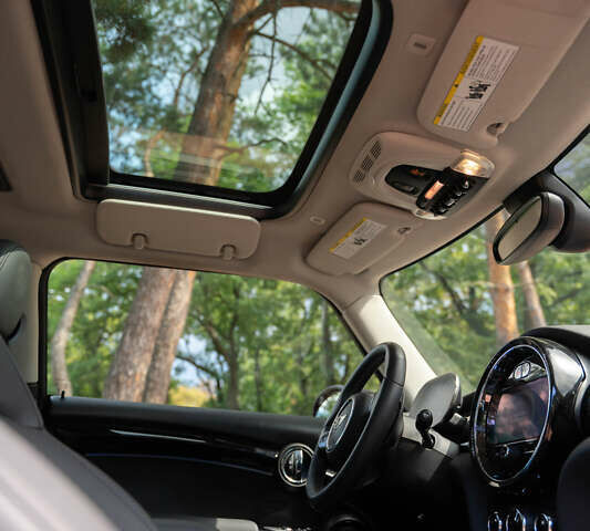 Красный Мини Купер, объемом двигателя 2 л и пробегом 6 тыс. км за 26000 $, фото 31 на Automoto.ua