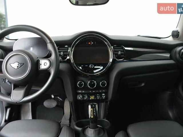 Міні Cooper 2023 у Києві на Automoto.ua Червоний Міні Cooper, об'ємом двигуна 0 л та пробігом 11 тис. км за 20631 $, фото 5 на Automoto.ua