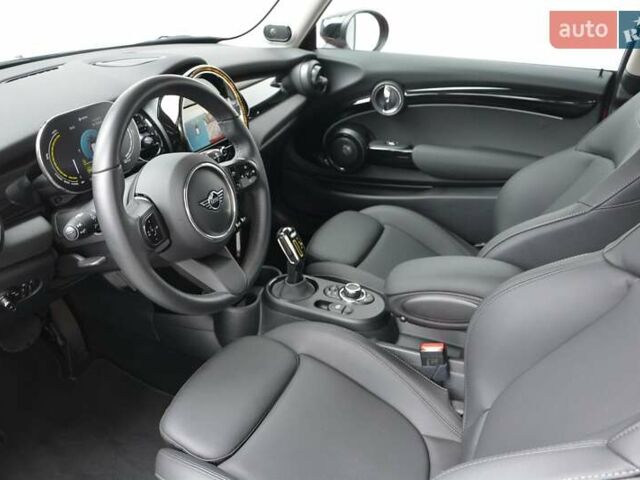 Міні Cooper 2023 у Києві на Automoto.ua Червоний Міні Cooper, об'ємом двигуна 0 л та пробігом 11 тис. км за 20631 $, фото 4 на Automoto.ua