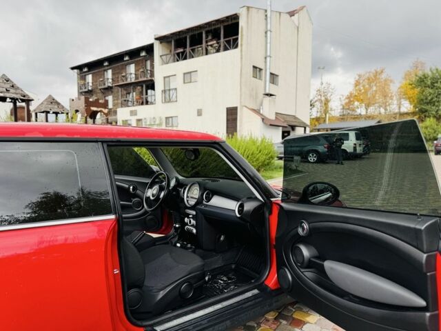 Красный Мини Купер, объемом двигателя 1.4 л и пробегом 1 тыс. км за 5499 $, фото 10 на Automoto.ua