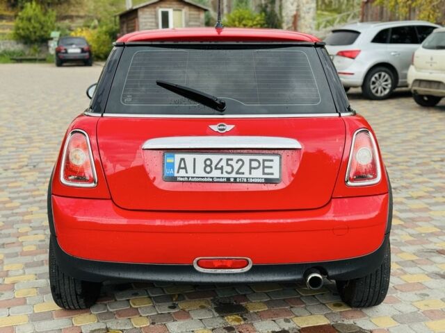 Красный Мини Купер, объемом двигателя 1.4 л и пробегом 1 тыс. км за 5499 $, фото 5 на Automoto.ua