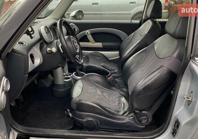 Мини Купер, объемом двигателя 1.6 л и пробегом 298 тыс. км за 3500 $, фото 10 на Automoto.ua