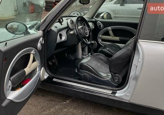 Мини Купер, объемом двигателя 1.6 л и пробегом 298 тыс. км за 3500 $, фото 9 на Automoto.ua